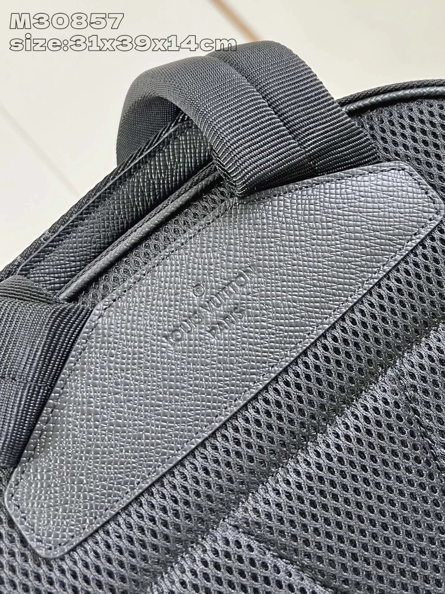 Adrian Backpack Taiga Leather Black