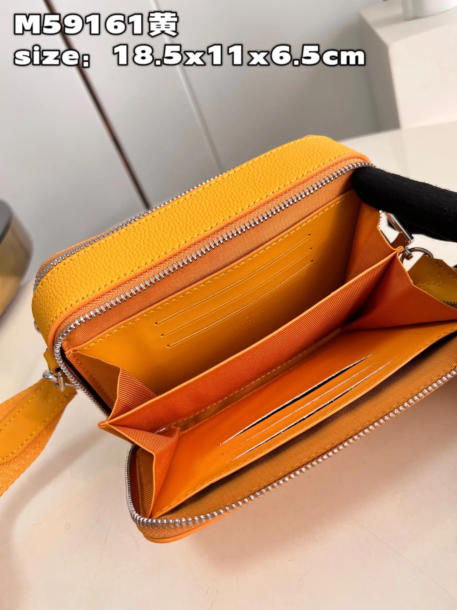 Alpha Wearable Wallet