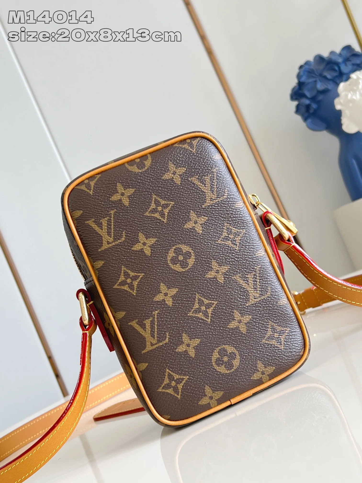Amazone G69 Monogram